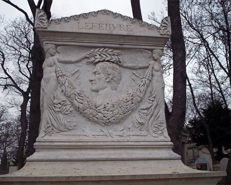 Tombe_marechal_Lefebvre