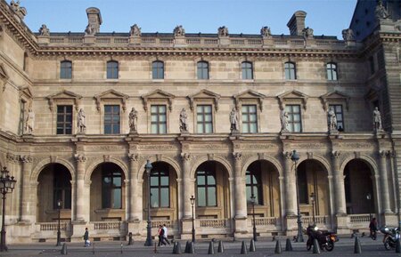 facade_Louvre