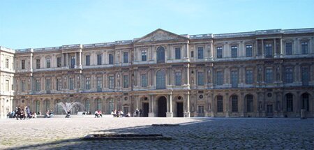 la_cour_carr?e_du_Louvre
